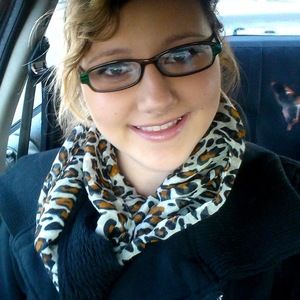 Meet your Posher, Toni